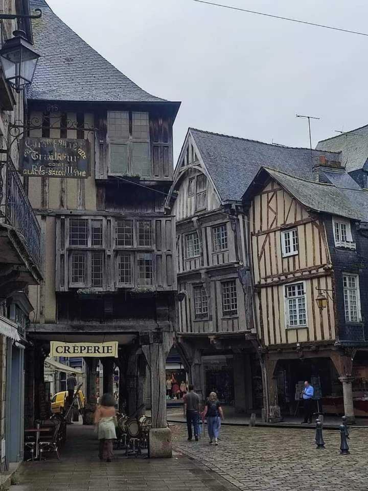 La Ménardière Tranquilitatis Chambre double petit déjeuner compris Corseul Exterior foto